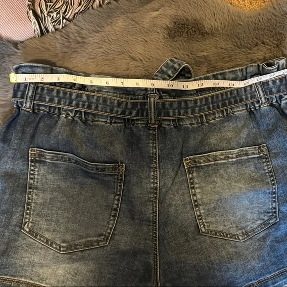 Maurices Denim Women's Shorts with Belt - Picture 7 of 9